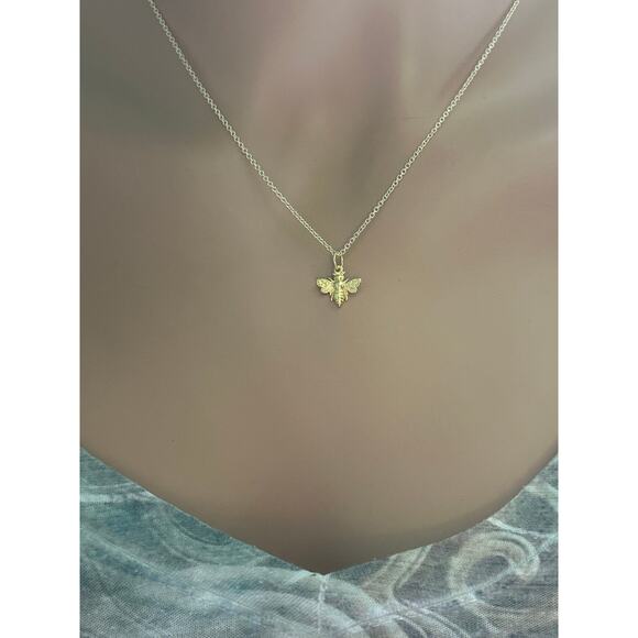 Small 24k Gold Plated Honey Bee Necklace - Picture 2 of 5
